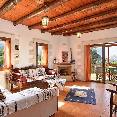 Traditional Villa With Amazing View 51 *
