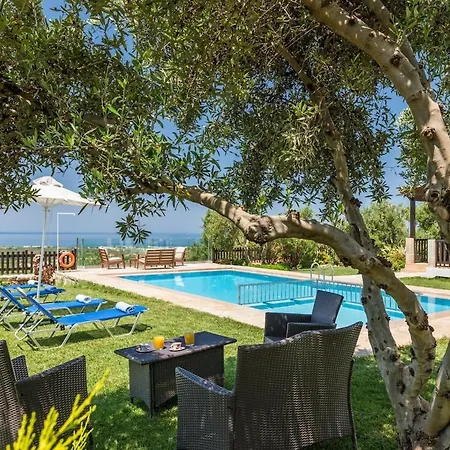 Traditional Villa With Amazing View 51